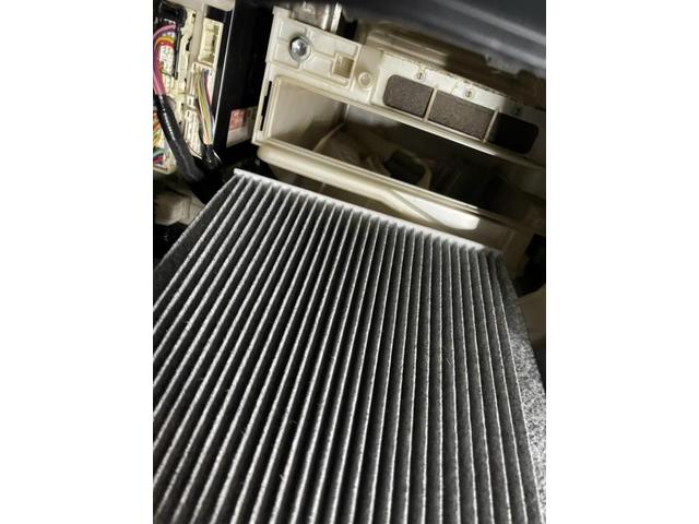 トヨタ　30プリウス　納車前点検　オイル　エレメント　ワイパーゴム　エアコンフィルター　交換　ZVW30 岡山市東区