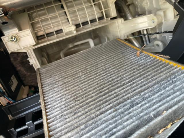 トヨタ　ヴェルファイア　納車前点検　オイル　エレメント　ワイパーゴム　エアコンフィルター　交換　AGH30W 岡山市東区