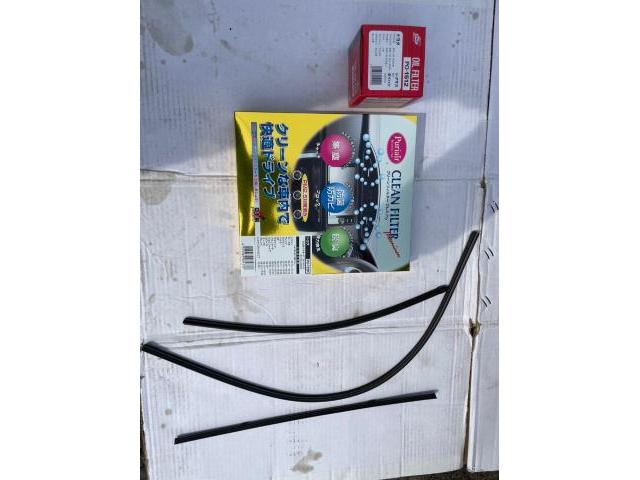 トヨタ　30プリウス　タイヤ4本　交換　納車前点検　オイル　エレメント　ワイパーゴム　エアコンフィルター　交換　ZVW30 岡山市東区