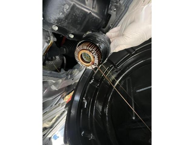 トヨタ　50プリウス　納車前点検　オイル交換　エレメント交換　ワイパーゴム交換　エアコンフィルター交換　ZVW51 岡山市東区