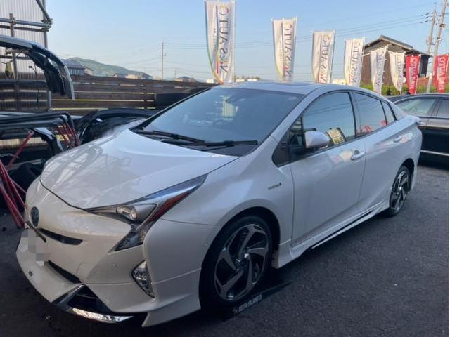 トヨタ 50プリウス モデリスタ 18インチホイール 取付 ZVW51 トヨタ 50プリウス モデリスタ 18インチホイール 取付 ZVW51
