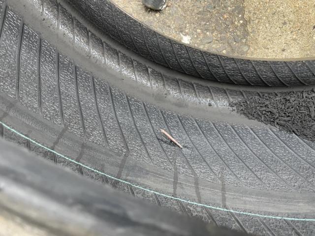 トヨタ　30系プリウス　　パンクの為タイヤ交換（1本）　ZVW30 岡山市東区