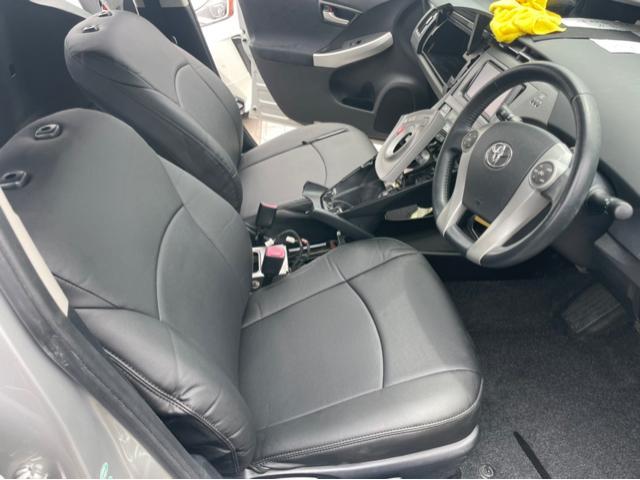 トヨタ　30系プリウス　シートカバー　付け替え　ZVW30 岡山市東区