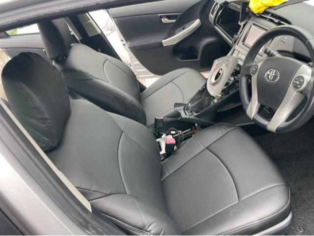 トヨタ　30系プリウス　シートカバー　付け替え　ZVW30 岡山市東区