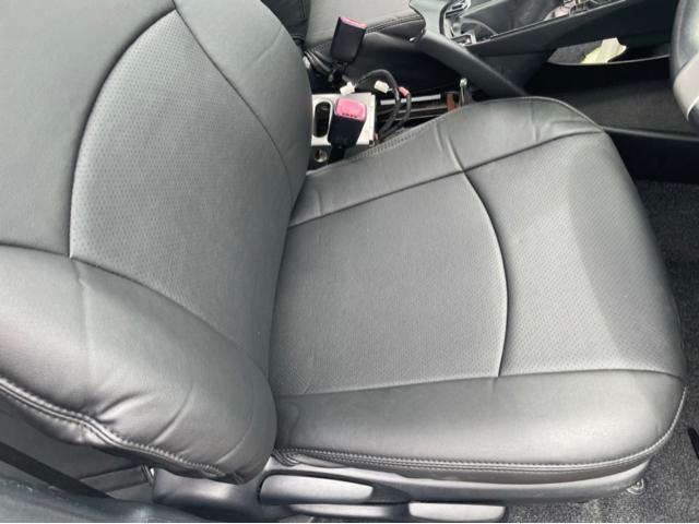 トヨタ　30系プリウス　シートカバー　付け替え　ZVW30 岡山市東区