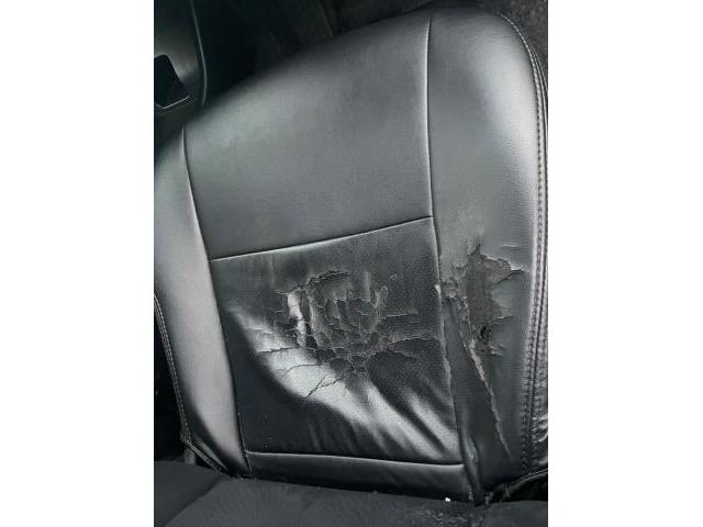 トヨタ　30系プリウス　シートカバー　付け替え　ZVW30 岡山市東区