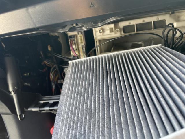 トヨタ 30系プリウス 納車前点検 オイル エレメント ワイパーゴム エアコンフィルター  交換 ZVW30 岡山市東区