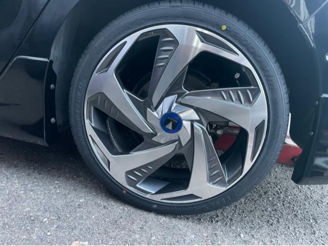 トヨタ　50系プリウス（15in→18in）タイヤホイール　組み替え ZVW51 岡山市東区
