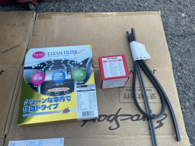 トヨタ 30系プリウス 納車前点検（オイル エレメント ワイパーゴム エアコンフィルター）交換 ZVW30 岡山市東区