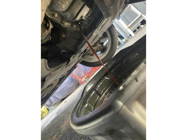 トヨタ 30系プリウス 納車前点検（オイル エレメント ワイパーゴム エアコンフィルター）交換 ZVW30　岡山市東区