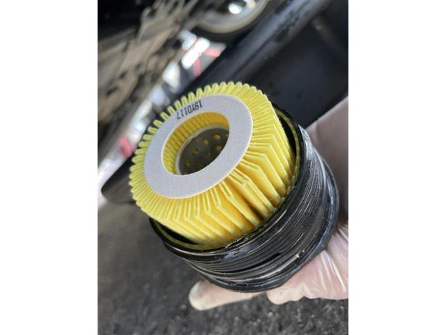 トヨタ 30系プリウス 納車前点検 （オイル エレメント ワイパーゴム エアコンフィルター） 交換 ZVW30　岡山市東区