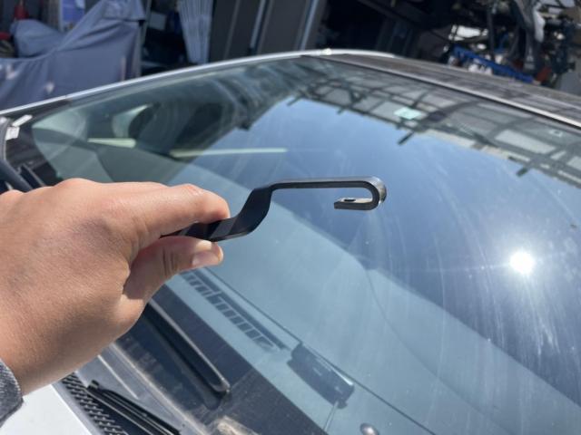 トヨタ 30系プリウス 納車前点検 （オイル エレメント ワイパーゴム エアコンフィルター） 交換 ZVW30　岡山市東区