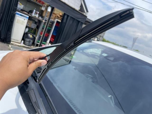 トヨタ 50系プリウス 納車前点検 オイル エレメント ワイパーゴム エアコンフィルター 交換 ZVW51　岡山市東区