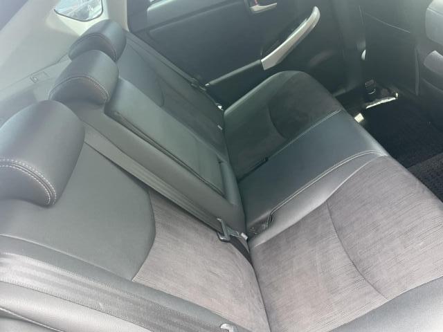 トヨタ 30系プリウス シートカバー取り付け ZVW30 岡山市東区