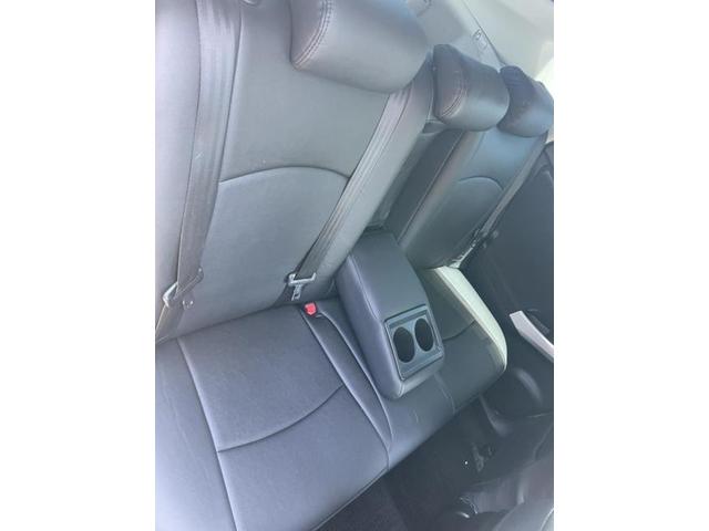 トヨタ 30系プリウス シートカバー取り付け ZVW30 岡山市東区