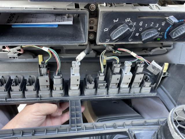日野　デュトロ　ナビ取付　XZC610T　岡山市東区