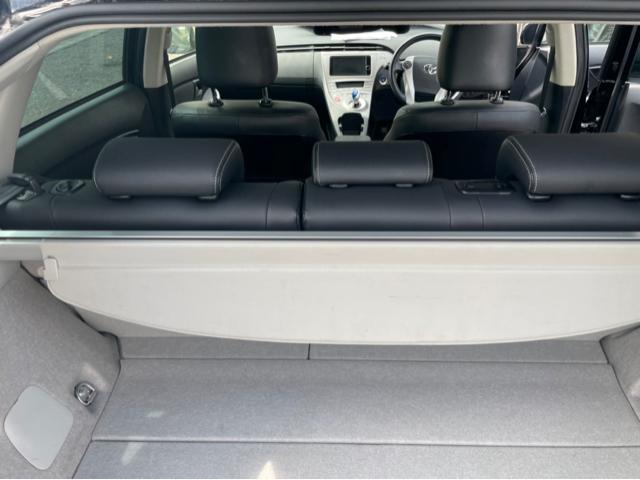 トヨタ 30系プリウス シートカバー 取り付け ZVW30 岡山市東区