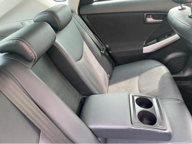 トヨタ 30系プリウス シートカバー 取り付け ZVW30 岡山市東区