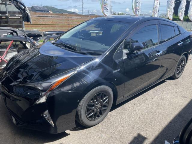 トヨタ 50系プリウス モデリスタエアロF.S.R 取付 18inホイール トヨタ 50系プリウス モデリスタエアロF.S.R 取付 18inホイール