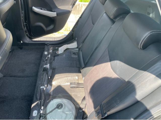 トヨタ 30系プリウス シートカバー 取り付け ZVW30 岡山市東区