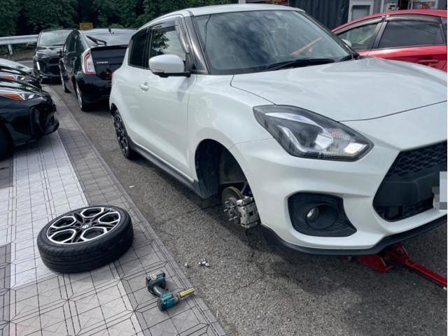 スズキ スイフト タイヤ交換 4本 ZC33S 岡山市東区