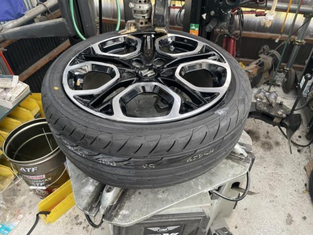スズキ スイフト タイヤ交換 4本 ZC33S 岡山市東区