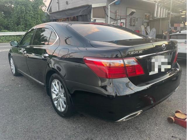 レクサス ＬＳ６００ｈＬ タイヤ 組み替え 交換 4本 UVF46 岡山市東区