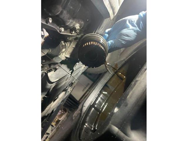 トヨタ 30系プリウス オイル エレメント 交換 ZVW30 岡山市東区