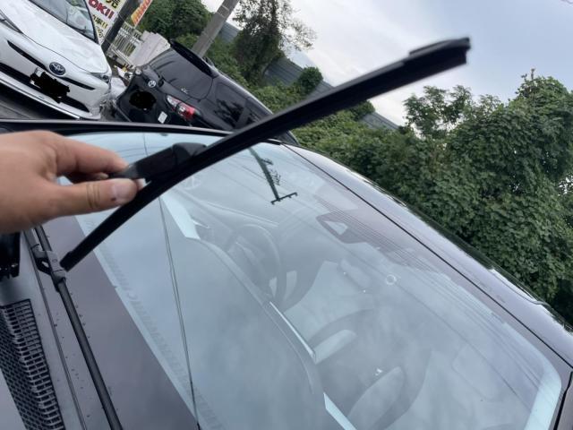 トヨタ 50系プリウス 納車前点検 オイル エレメント ワイパーゴム エアコンフィルター 交換 ZVW51 岡山市東区