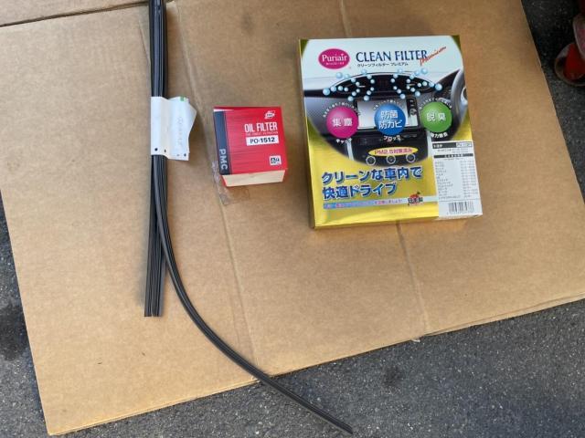 30系プリウス 納車前点検 オイル エレメント ワイパーゴム エアコンフィルター 交換 ZVW30 岡山市東区