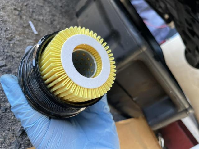 30系プリウス 納車前点検 オイル エレメント ワイパーゴム エアコンフィルター 交換 ZVW30 岡山市東区