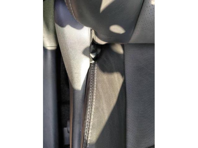 トヨタ　30系プリウス　シートリペア　ZVW30 岡山市東区