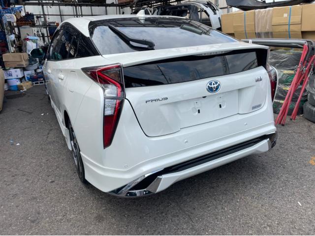 トヨタ 50系プリウス 字光式ナンバー AIR 取付 ZVW51 岡山市東区