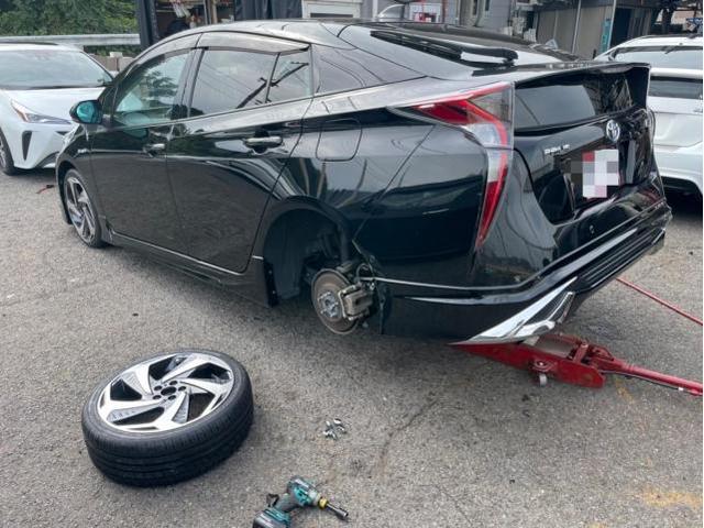 トヨタ 50系プリウス １５インチ &rarr; １８インチ ホイール 組み替え 交換 ZVW51 岡山市東区