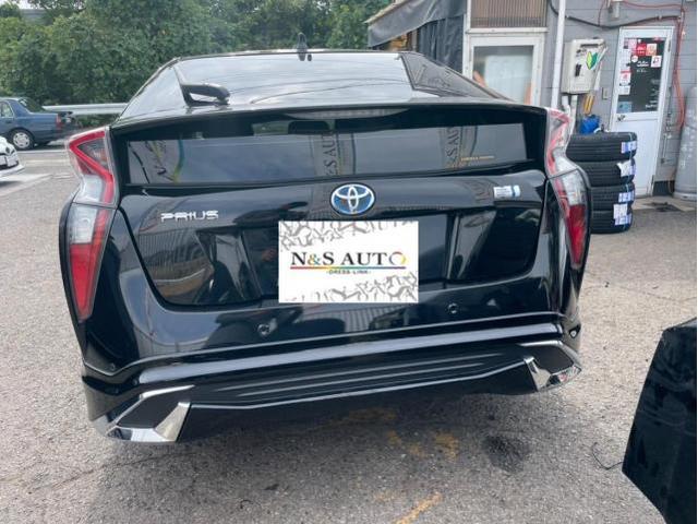 トヨタ 50系プリウス １５インチ &rarr; １８インチ ホイール 組み替え 交換 ZVW51 岡山市東区