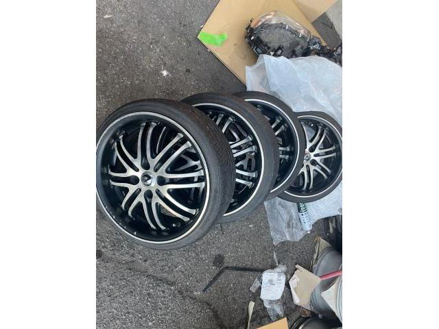 ダイハツ　ムーブ　タイヤ交換4本　LA100S 岡山市東区