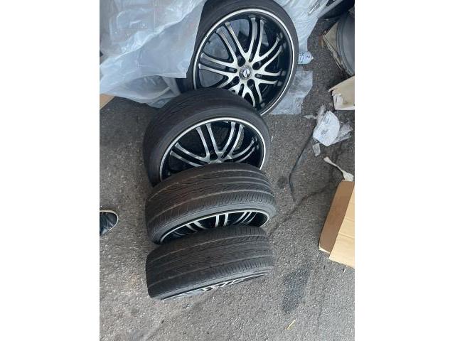 ダイハツ　ムーブ　タイヤ交換4本　LA100S 岡山市東区