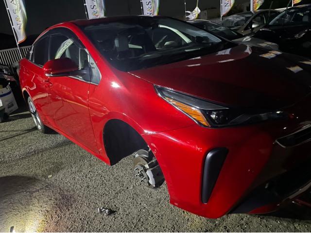 トヨタ 50系プリウス 15インチ→17インチ ホイール 交換 ZVW55 岡山市東区