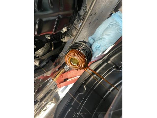 トヨタ 50系プリウス 納車前点検 オイル エレメント ワイパーゴム エアコンフィルター 交換 ZVW51 岡山市東区