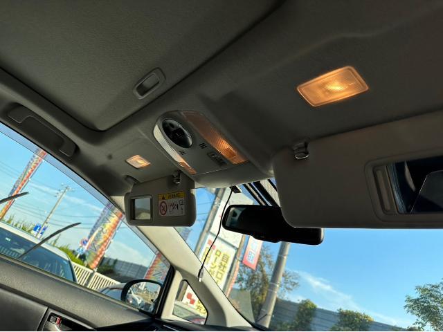 トヨタ 30系プリウス LEDルームランプ 交換 ZVW30 岡山市東区