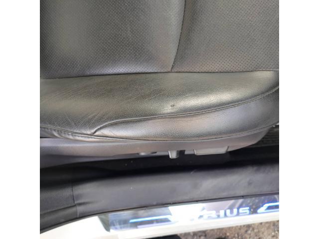 トヨタ 50系プリウス 本革シートリペア ZVW51 岡山市東区