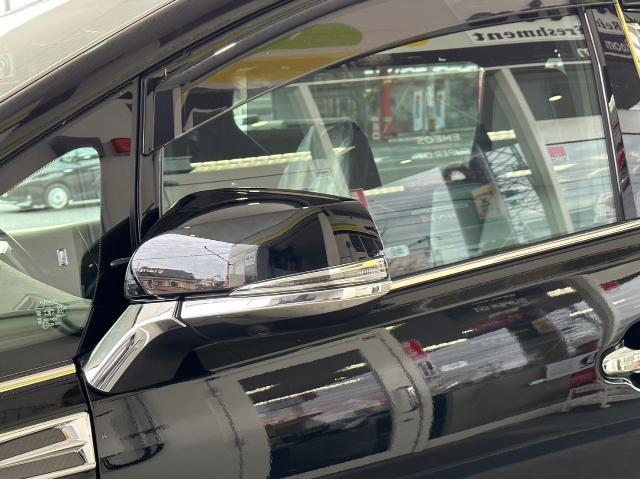 トヨタ　アルファード　ドアミラーカバー左　ウィンカー左　交換　AYH30W 岡山市東区