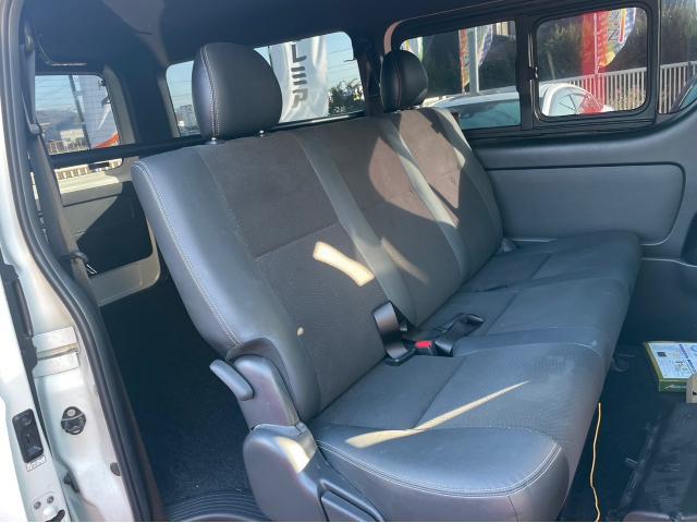 トヨタ　ハイエースバン　シートカバー取り付け　GDH201V 岡山市東区