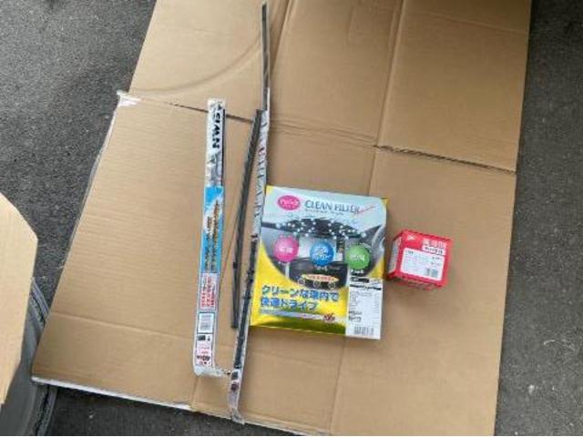 トヨタ 50系プリウス 納車前点検 オイル エレメント ワイパーゴム エアコンフィルター 交換 ZVW51 岡山市東区
