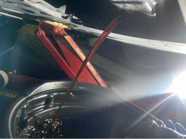 トヨタ 50系プリウス 納車前点検 オイル エレメント ワイパーゴム エアコンフィルター 交換 ZVW51 岡山市東区