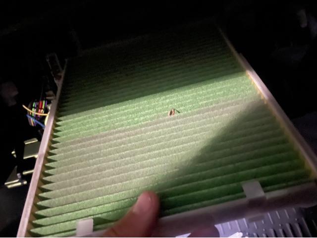 トヨタ 50系プリウス 納車前点検 オイル エレメント ワイパーゴム エアコンフィルター 交換 ZVW51 岡山市東区