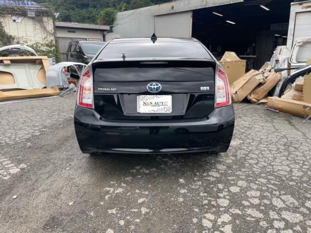 トヨタ 30系プリウス  フルエアロ 取り付け ZVW30 岡山市東区