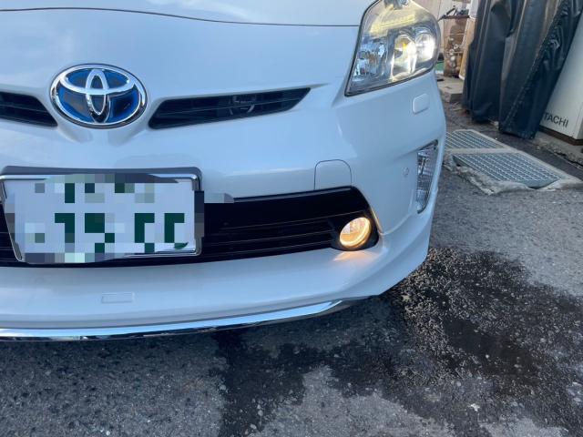トヨタ 30系プリウス  フォグランプLED交換 カラーチェンジfcl交換 ZVW30 岡山市東区
