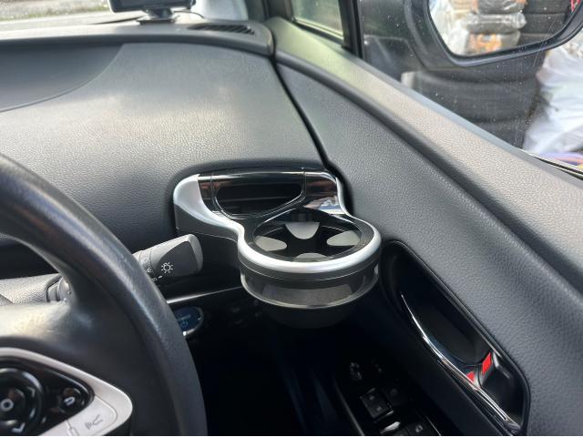 トヨタ 50系プリウス  納車前部品取付  ユピテルレーダー探知機  車種別専用ドリンクホルダー  純正OP  取付 ZVW51 岡山市東区
