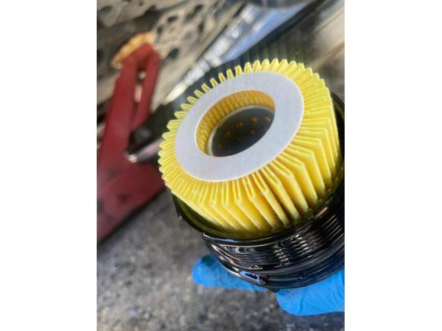 トヨタ 50系プリウス 納車前点検 オイル エレメント ワイパーゴム エアコンフィルター 交換 ZVW51 岡山市東区